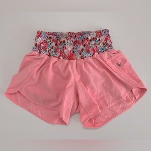 LULULEMON Shorts Size 4
